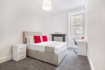Property to rent in Morningside Road, Edinburgh, EH10