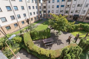 Property to rent in South Lorne Place, Edinburgh, EH6