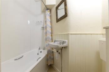 Property to rent in Bruntsfield Place, Edinburgh, EH10