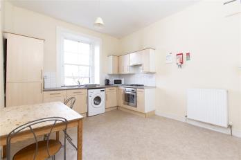 Property to rent in Bruntsfield Place, Edinburgh, EH10