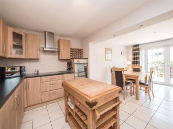 Property to rent in Baberton Mains Brae, Edinburgh, EH14