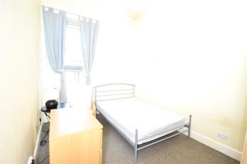 Property to rent in Morningside Road, Edinburgh, EH10