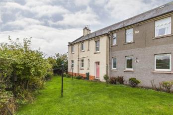 Property to rent in Burdiehouse Square, Old Burdiehouse, Edinburgh, EH17