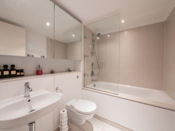 Property to rent in Simpson Loan, Edinburgh, EH3