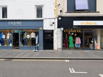 Property to rent in High Street Perth