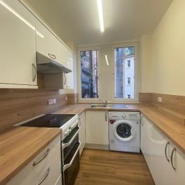 Property to rent in Canal Crescent Perth
