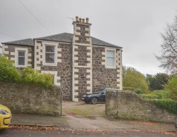Property to rent in 2 Castleroy Road, Broughty Ferry, Dundee, DD5 2LQ
