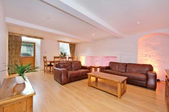 Property to rent in 3a Golden Square, Aberdeen, AB10 1RD