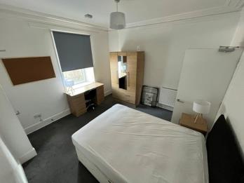 Property to rent in 27cUrquhart Road, Aberdeen, AB24