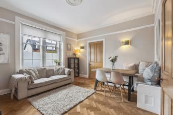 Property to rent in 209 Ayr Road, Newton Mearns, G77 6AH