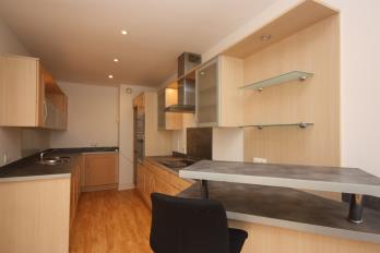 Property to rent in Flat 1/8 Sheriff Court 149 Ingram Street Glasgow G1 1DW