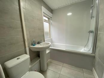 Property to rent in Castlemilk Road, Croftfoot