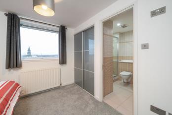 Property to rent in Dunlop Street, City Centre