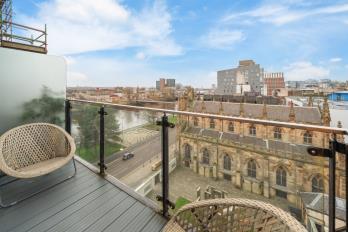 Property to rent in Dunlop Street, City Centre