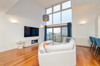 Property to rent in Dunlop Street, City Centre