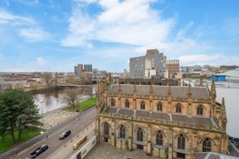 Property to rent in Dunlop Street, City Centre