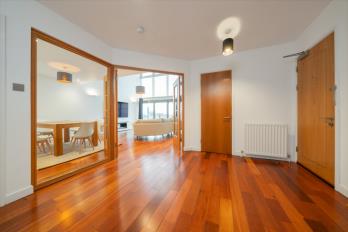 Property to rent in Dunlop Street, City Centre