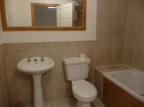 Property to rent in 13 Knightsridge House