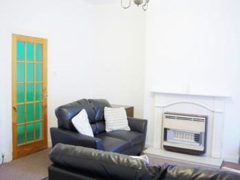 Property to rent in Commercial Street, Kirkcaldy