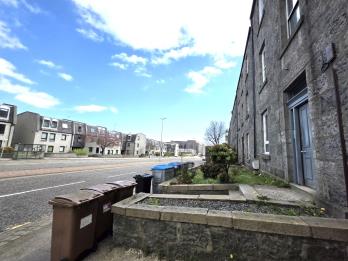 Property to rent in Powis Place, City Centre, Aberdeen, AB25 3TS