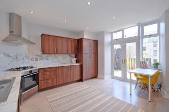 Property to rent in Holburn Street, City Centre, Aberdeen, AB10 7FQ