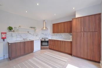 Property to rent in Holburn Street, City Centre, Aberdeen, AB10 7FQ