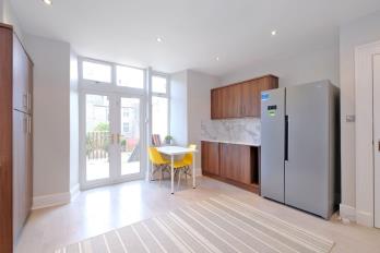 Property to rent in Holburn Street, City Centre, Aberdeen, AB10 7FQ