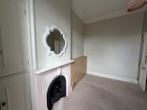 Property to rent in Melville Terrace