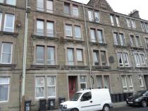 Property to rent in Lyon Street Dundee