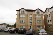 Property to rent in Windmill Court
