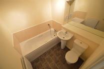 Property to rent in Dalzell Drive