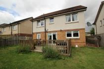 Property to rent in Dunbar Drive
