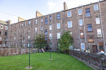 Property to rent in Clepington Road, Dundee