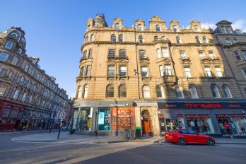 Property to rent in Commercial Street, Dundee