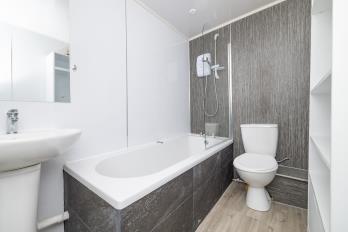 Property to rent in Commercial Street, Dundee