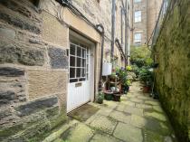 Property to rent in 20B West Scotland Street Lane, New Town, EH3 6PT