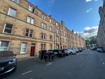 Property to rent in 25/6 Milton Street, EH8 8HA