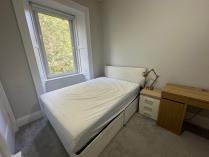 Property to rent in 25/6 Milton Street, EH8 8HA