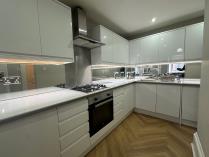 Property to rent in 25/6 Milton Street, EH8 8HA
