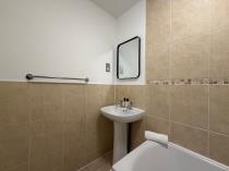 Property to rent in Flat 1, 16 Clockmill Lane, Edinburgh, EH8 8HY