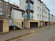 Property to rent in Flat 1, 16 Clockmill Lane, Edinburgh, EH8 8HY
