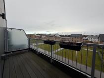 Property to rent in 43 Mauseley Park, Edinburgh, EH4 8FB