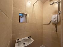 Property to rent in 1/4, Albion Place, Edinburgh, EH7 5QR