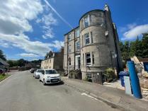 Property to rent in 3 Old Bank Building, Scool Green