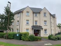 Property to rent in 21 Burnbrae Road