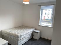 Property to rent in 31/2 Loganlea Drive