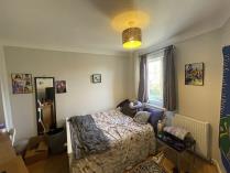 Property to rent in 7 Abbey Court