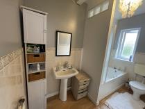 Property to rent in 10 Langlands Road