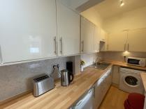 Property to rent in 6/1 Moat Terrace