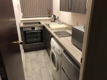 Property to rent in 72 Esslemont AV